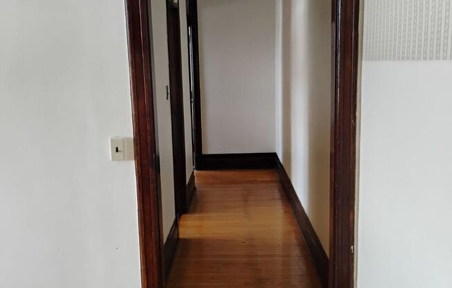 Studio, 1 bath, 248 sqft, $750, Unit 11-LA