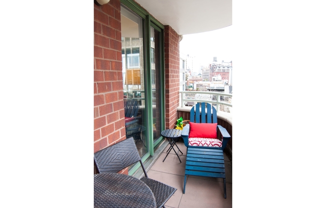 1 bed, 1 bath, 650 sqft, $5,500, Unit 10J