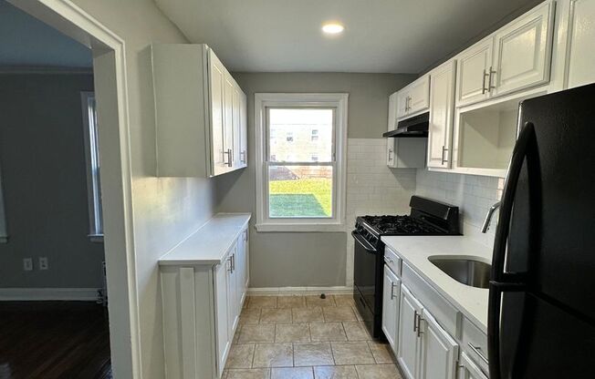 1 bed, 1 bath, 750 sqft, $1,725, Unit APT E-1