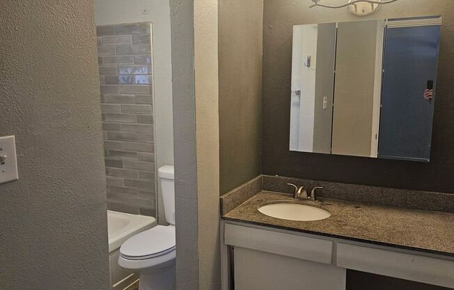 1 BEDROOM AT 3RD AVE/CAMELBACK