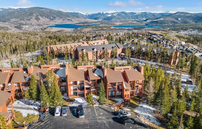 Beautiful Views in Silverthorne, your vacation home awaits!