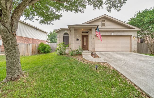 3-BEDROOM, SINGLE-STORY HOME IN CIBOLO