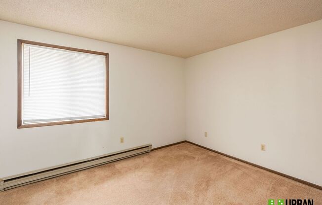 Nora Ave 921 E