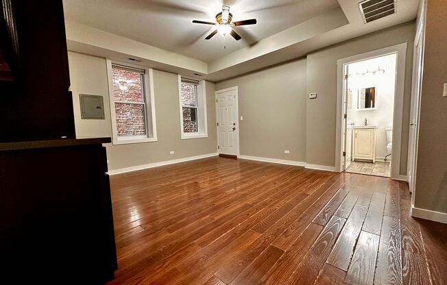 3222 S Aberdeen