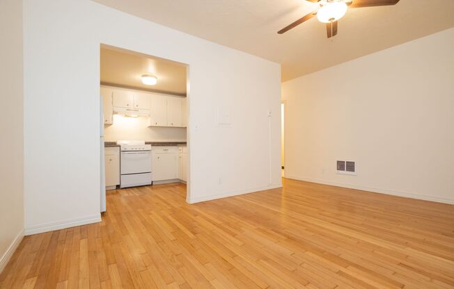 1 bed, 1 bath, 557 sqft, $1,325, Unit 107