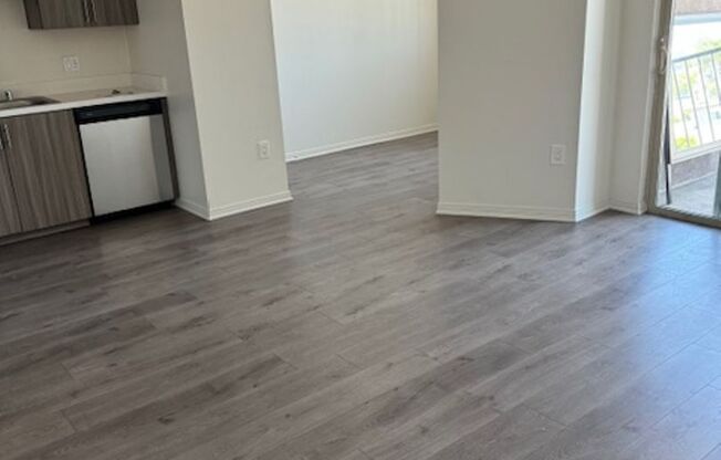 1 bed, 1 bath, 580 sqft, $2,245, Unit 322