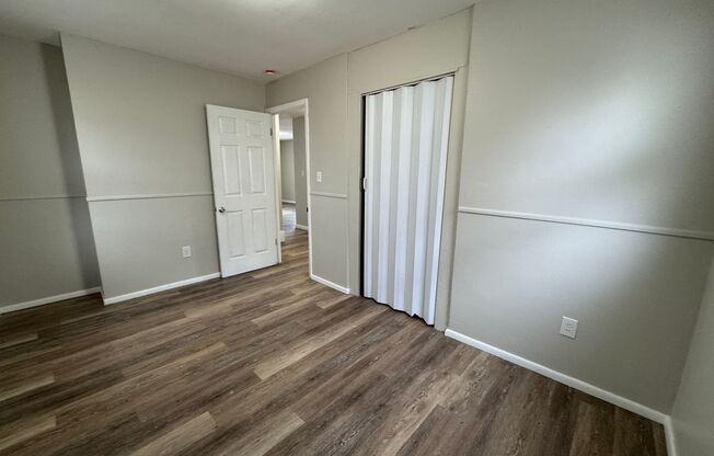 3 beds, 1 bath, $1,250