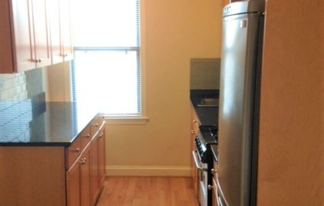 1 bed, 1 bath, 655 sqft, $3,350, Unit W502
