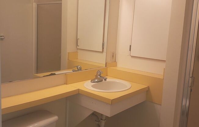 1 bed, 1 bath, $1,295, Unit 112