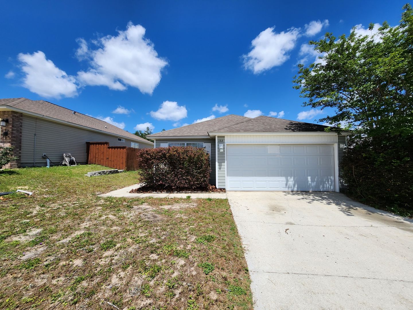 132 Nivana Drive Crestview, FL 32536 Ask us how you can rent this home without paying a security deposit through Rhino!