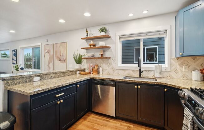 Stylish 3-Bed, 2.5 bath Townhome in Greenwood