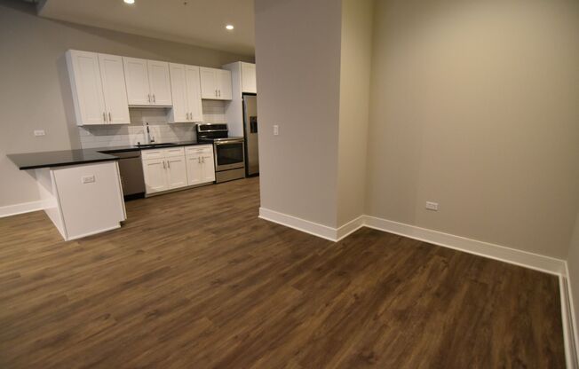 1 bed, 1 bath, 711 sqft, $2,900, Unit 3833-520