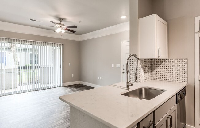 234 E MEDICAL CTR BLVD