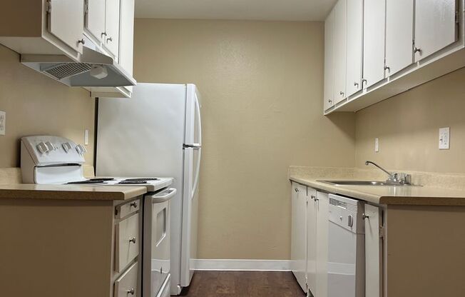1 bed, 1 bath, 660 sqft, $1,535, Unit 84
