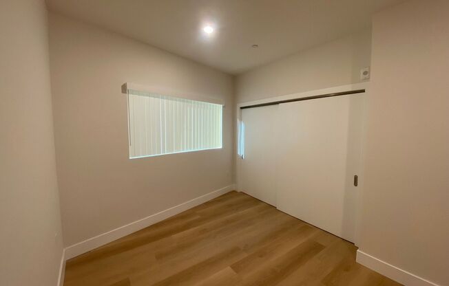 2 beds, 1 bath, 868 sqft, $2,950, Unit 401