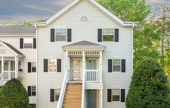 Ideal Location! Chapel Hill 2 Bedroom 2.5 Bath End Unit Townhome