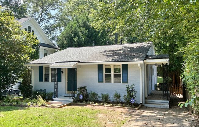 A True Hidden Gem! One Bedroom - One Bathroom in Decatur
