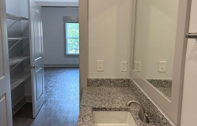 Studio, 1 bath, 560 sqft, $1,600, Unit Heritage East- Unit 205