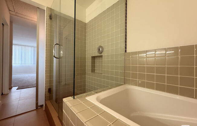 1 bed, 1.5 baths, 853 sqft, $2,950, Unit 603