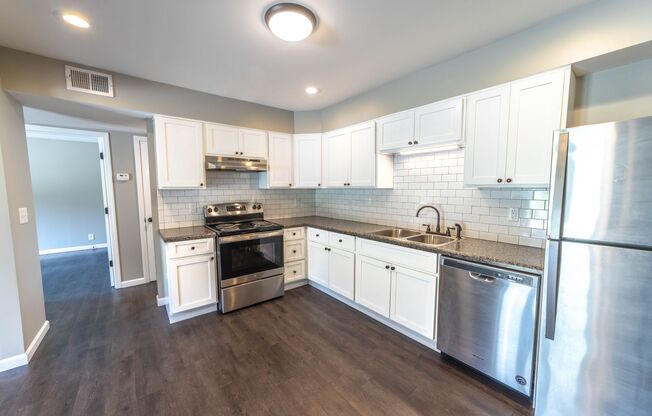 1 bed, 1 bath, 616 sqft, $1,066, Unit H-6