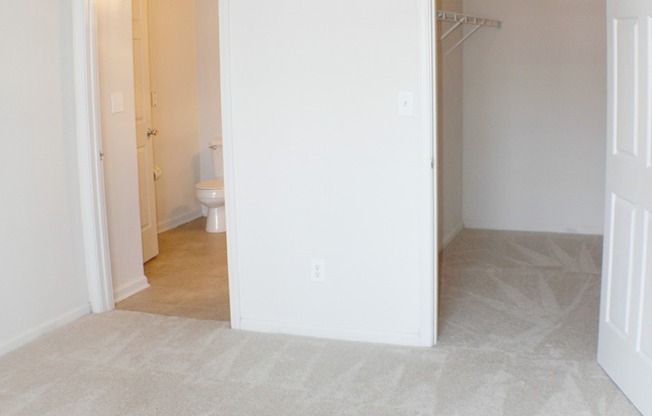 2 beds, 1 bath, 906 sqft, $1,549, Unit 8-8103