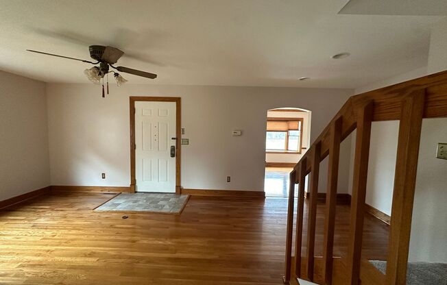 3 beds, 2 baths, $2,800