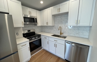 3 beds, 1 bath, 1,000 sqft, $2,600, Unit 1