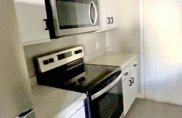 Henderson Townhomes (HT)