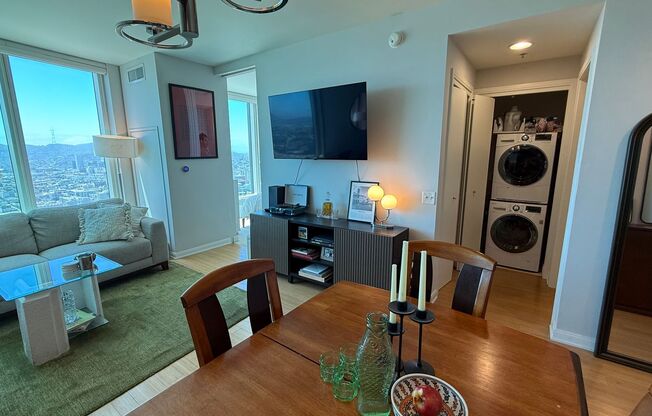 1 bed, 1 bath, $5,950, Unit 425 1st Street, #4504