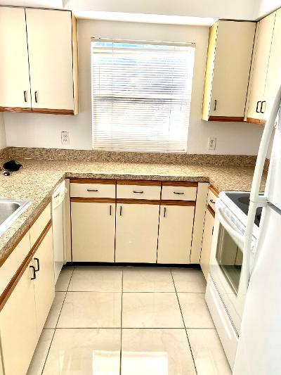 1 bed, 2 baths, 740 sqft, $1,500