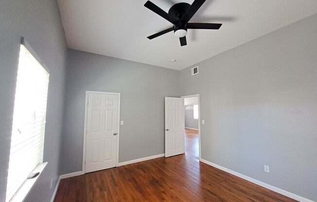 716 S. Lopez