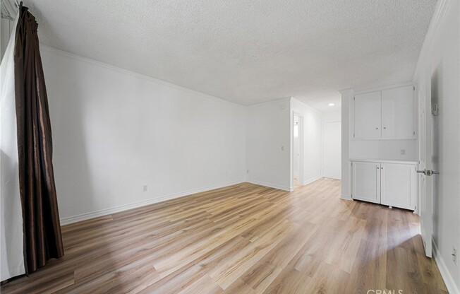 5000 S Centinela Ave
