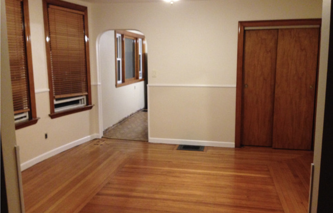 203 HIGHLAND AVE