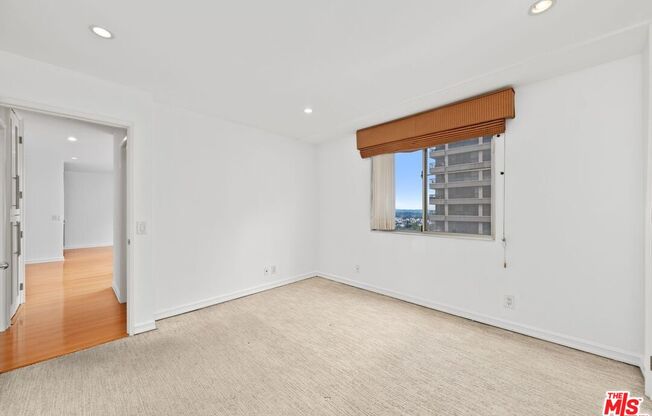 2 beds, 2 baths, 1,019 sqft, $3,900, Unit 1002