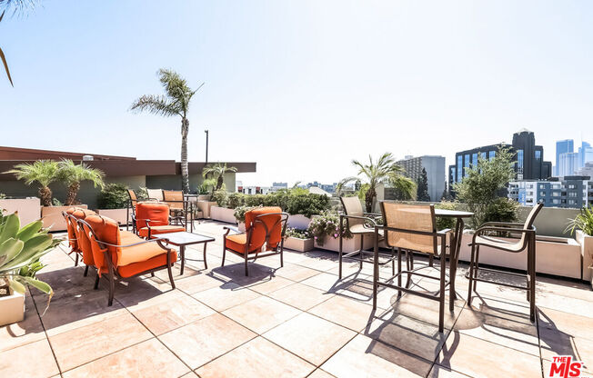 2 beds, 2 baths, 1,042 sqft, $3,200, Unit 115
