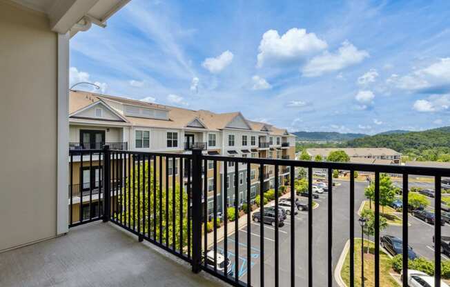 Verde Vista Apartment balcony