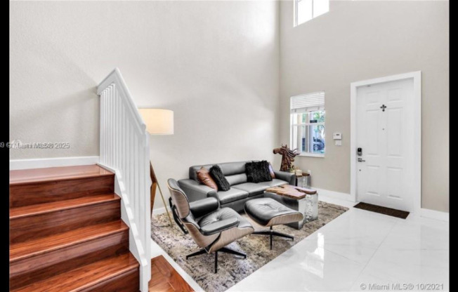 981 SW 149 CT