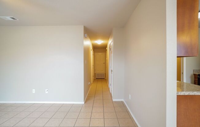 3 beds, 2 baths, $950, Unit 1615 A