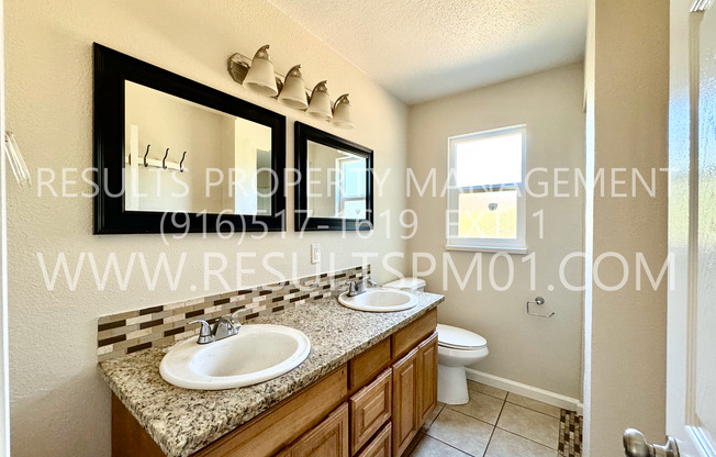 3 beds, 2 baths, $2,300