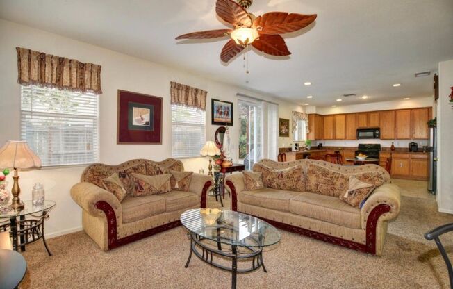 North Natomas 2 Story 3 Bedroom w/ Loft. 2 Car Attached Garage