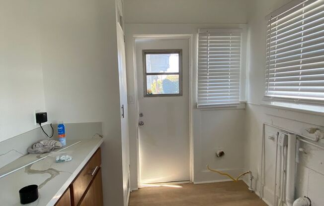 2 beds, 1 bath, 1,150 sqft, $3,000, Unit 28th St.