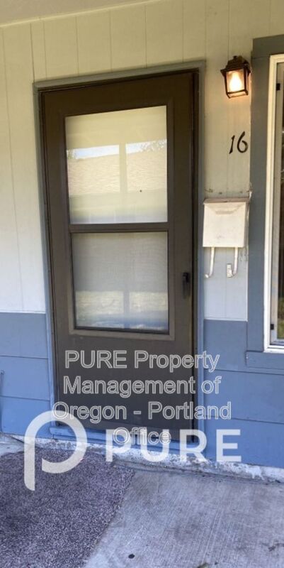 1049 SE Walnut St. #1-22
