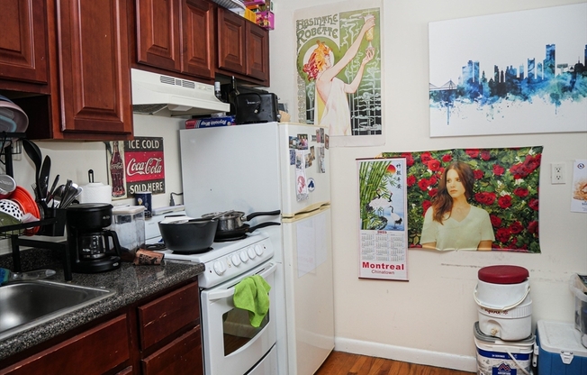 Studio, 1 bath, 999 sqft, $1,995, Unit 33