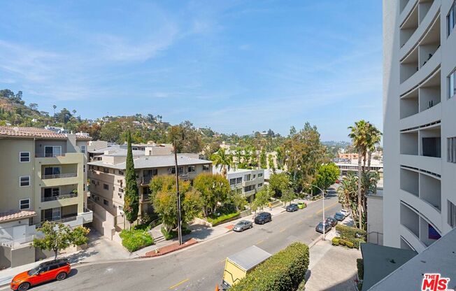 1 bed, 2 baths, 1,260 sqft, $3,700, Unit 507