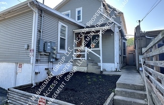 1543 PLAINFIELD AVE NE