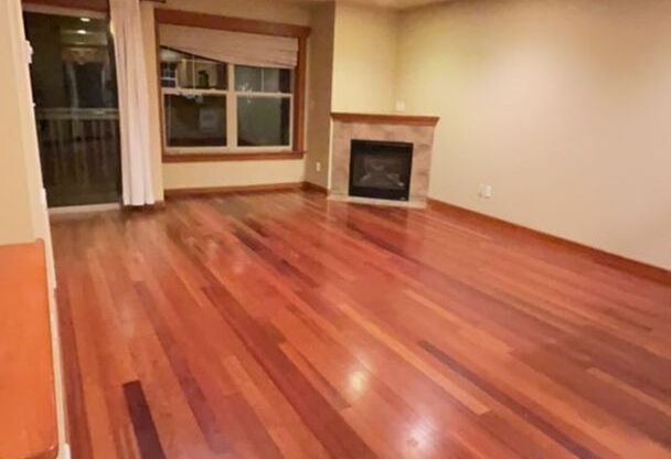 Ballard/Greenwood Townhouse