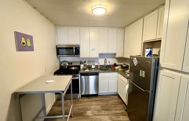 1 bed, 1 bath, $1,095, Unit 305