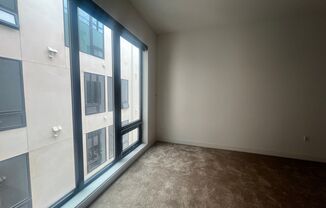 Studio, 1 bath, 480 sqft, $2,041