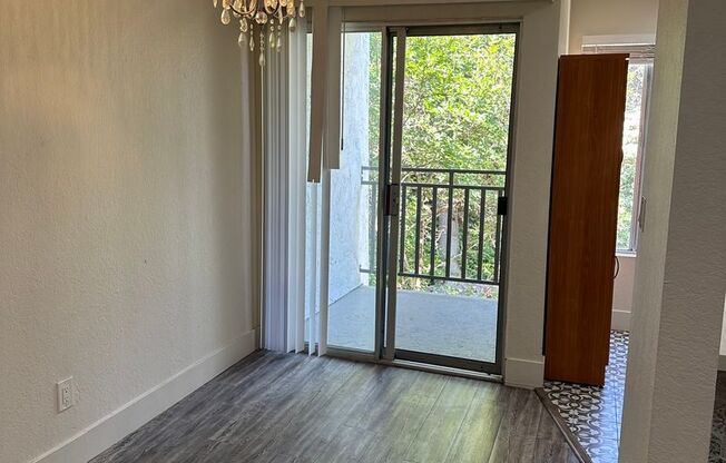1 Bedroom Condo - La Mesa