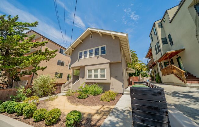 2209 Cedar Street